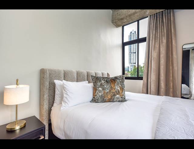1 BEDROOM APARTMENT FOR SALE IN SANDOWN